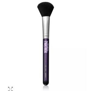 MAC Cosmetics Marvel Black Panther Collection Limited Edition 168 SES Brush New